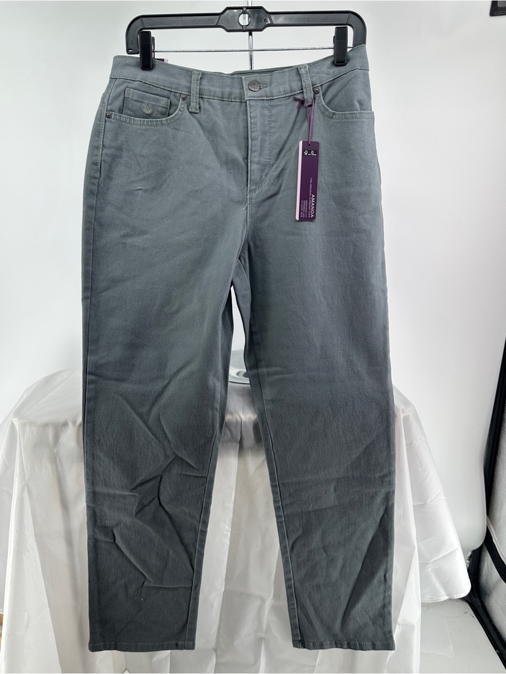NWT Gloria Vanderbilt Amanda slimming grey pants